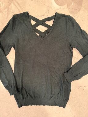Love Ellie, Crisscross V-Neck Knit Top - Deep Green, size small